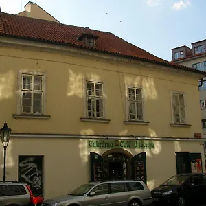 apartment-aida.praguehotelsweb.com/